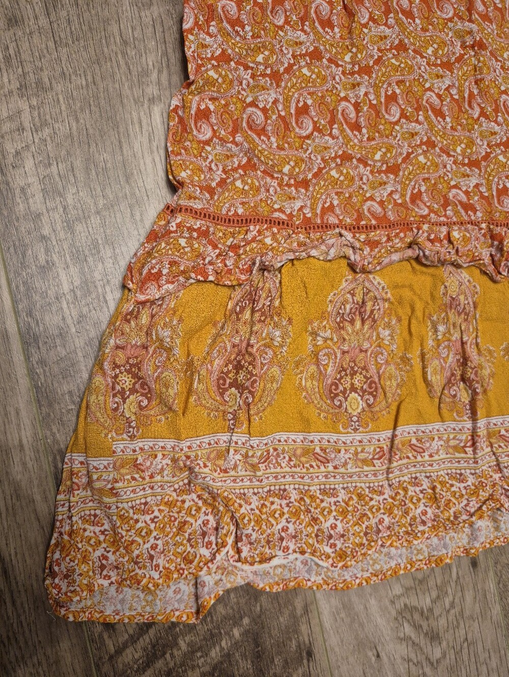 Cynthia Rowley Women's Boho Floral Paisleu Orange Viscose Midi Skirt Size Small - Picture 4 of 6